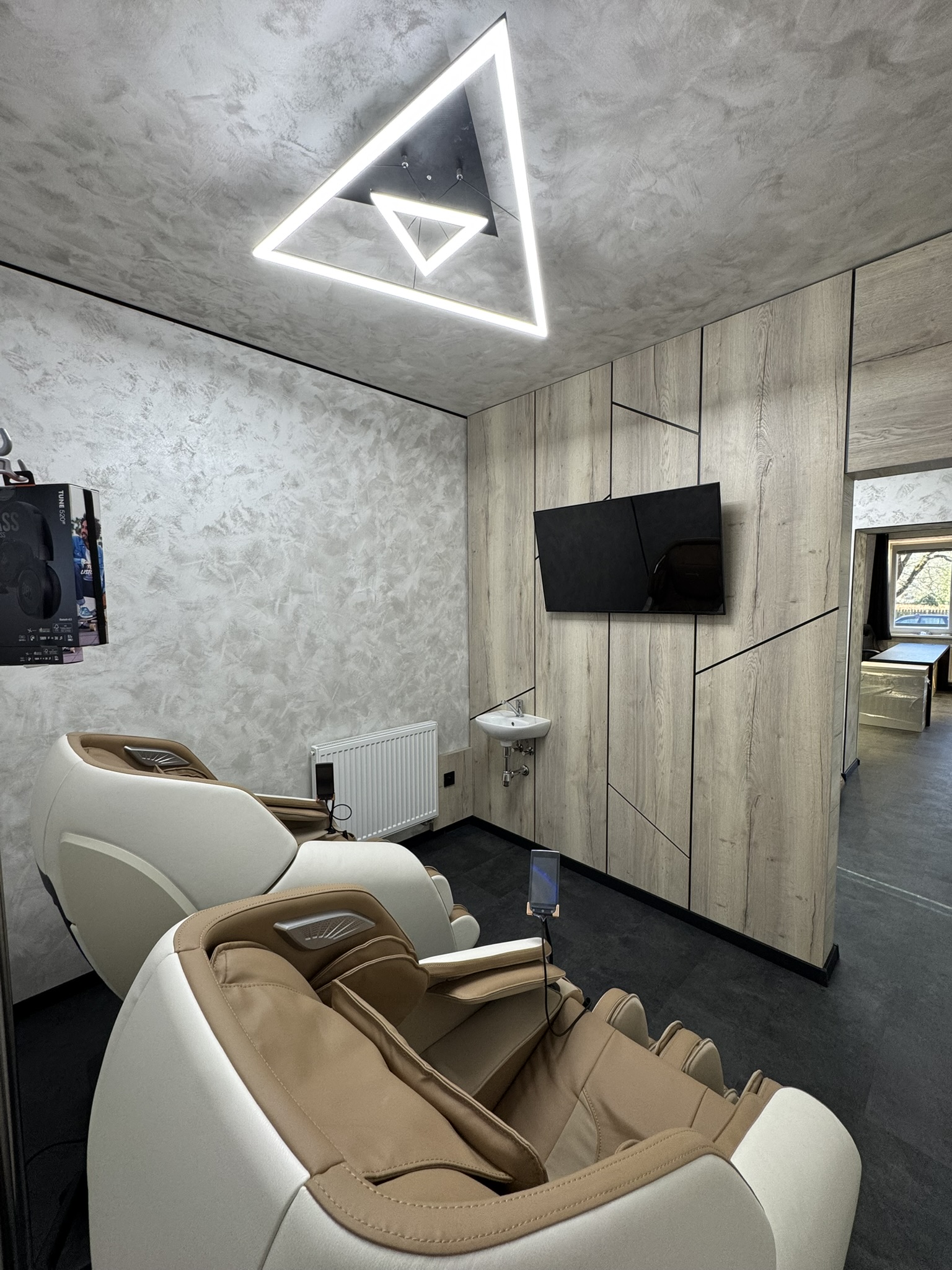 Komfortné masážne kreslo s TV a slúchadlami v IV Clinic Zvolen